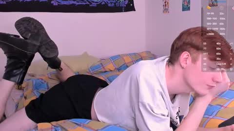 Snapshot of hunterrxxxhunter chatting on March 12, 4:02 pm Hunter online show from March 12, 4:02 pm