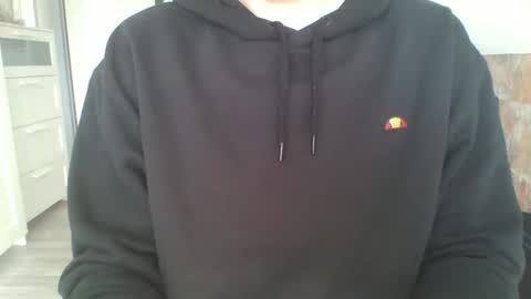 hunting_007 online show from March 5, 11:28 am