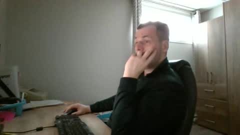 hurley7890 online show from March 25, 5:39 pm