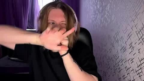 hurtqqq online show from May 16, 2:42 am