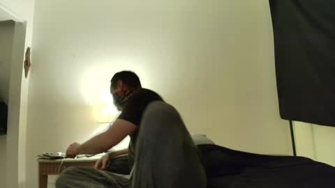 i o ro online show from April 30, 5:25 am