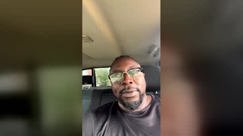 iamhayes online show from May 1, 9:28 pm