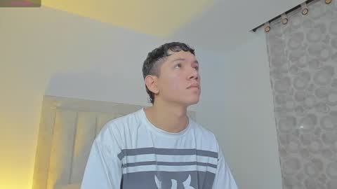 Juliiiiian online show from March 9, 10:52 am