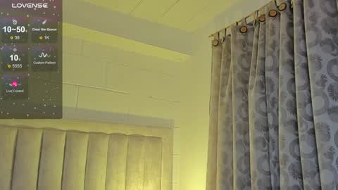 Juliiiiian online show from February 4, 10:54 am