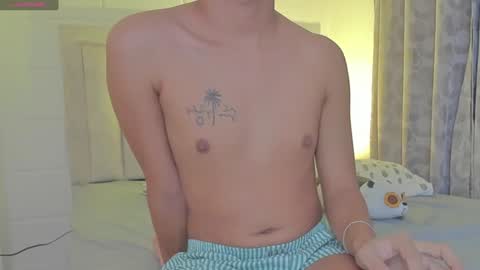 Juliiiiian online show from February 1, 11:43 am