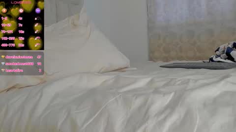 Juliiiiian online show from October 12, 12:10 pm