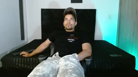 Ian Davis online show from May 24, 5:52 pm