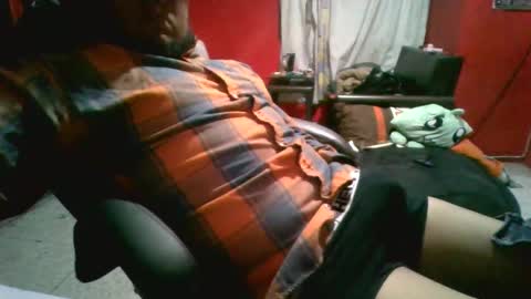 Snapshot of ibs666 chatting on December 8, 1:35 am ibs666 online show from December 8, 1:35 am