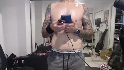 ic987 online show from April 3, 2:14 pm