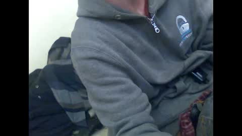 Snapshot of icetwerller chatting on March 10, 8:56 pm icetwerller online show from March 10, 8:56 pm