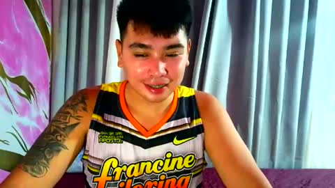 iconic_vince online show from October 22, 12:20 pm