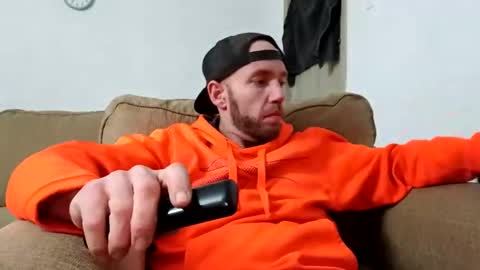 icyfucktoy online show from December 18, 6:32 am