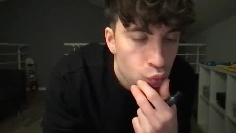 Snapshot of icyninesix chatting on January 7, 5:53 pm icyninesix online show from January 7, 5:53 pm