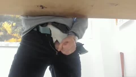 idfunguy2023 online show from December 4, 2:29 am