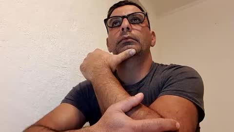 Snapshot of ihtiandar1008 chatting on February 22, 11:32 pm ihtiandar1008 online show from February 22, 11:32 pm