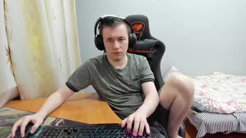 iliaskris online show from November 15, 11:29 pm