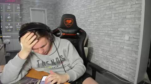Snapshot of iliaskrislove chatting on February 23, 3:07 am iliaskris online show from February 23, 3:07 am