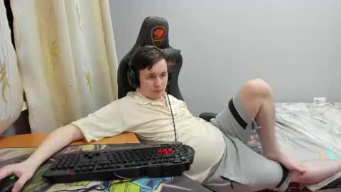 iliaskris online show from July 10, 6:32 pm