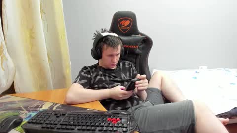 iliaskris online show from January 13, 2:16 am