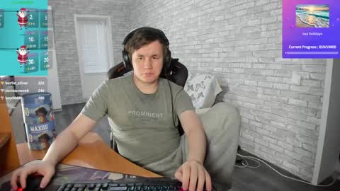 Snapshot of iliaskrislove chatting on December 25, 11:00 am iliaskris online show from December 25, 11:00 am