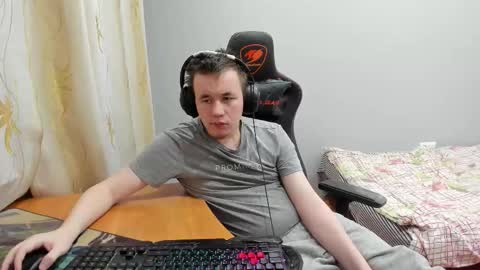 iliaskris online show from November 26, 7:28 pm