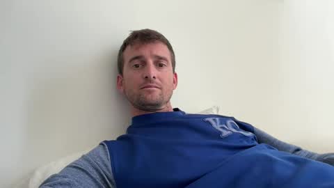 illbeurdadddyyy69 online show from May 2, 11:57 am