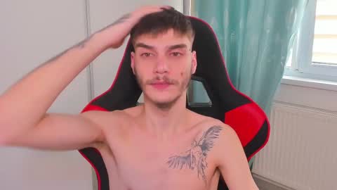 Snapshot of illusions888 chatting on March 11, 7:58 am D-Illusion online show from March 11, 7:58 am