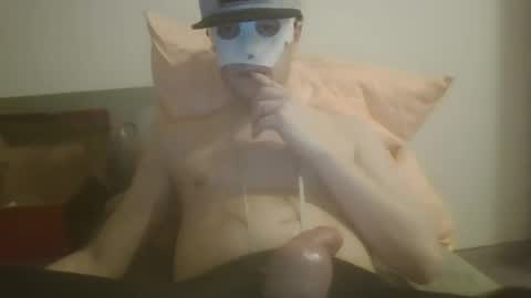 iluvhottenns online show from December 19, 6:56 am