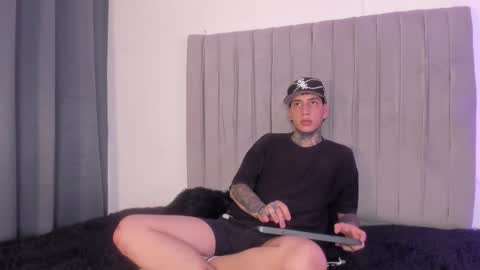 im_dante_ online show from February 27, 5:30 am