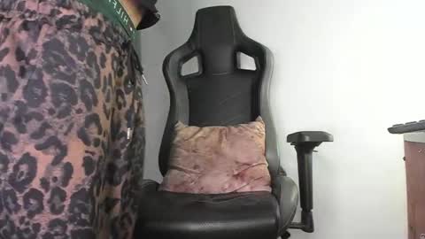 Felipe Ferrer online show from April 10, 10:17 pm