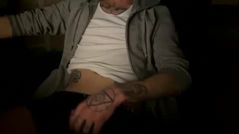 imilluminator online show from February 17, 1:04 am