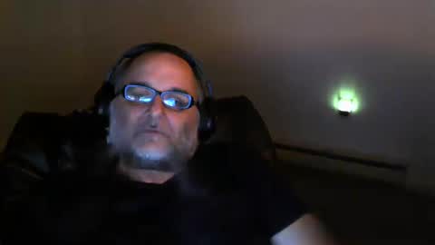 Snapshot of imkmac chatting on October 11, 6:17 am Kel online show from October 11, 6:17 am