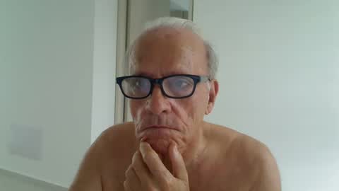 Snapshot of incendiado chatting on November 2, 2:43 pm incendiado online show from November 2, 2:43 pm