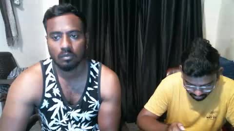 Snapshot of indiandesiguys2023 chatting on September 13, 4:02 am indian guys for you online show from September 13, 4:02 am