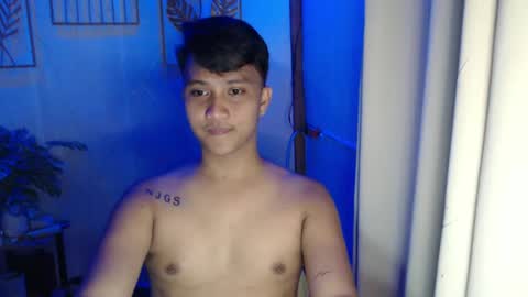 Snapshot of innocent_neil143 chatting on February 7, 11:56 am Neil online show from February 7, 11:56 am