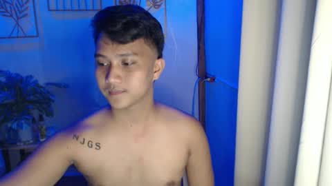 Snapshot of innocent_neil143 chatting on February 4, 8:46 am Neil online show from February 4, 8:46 am