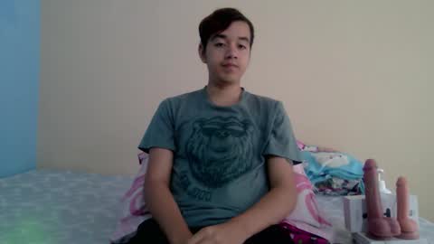 irondante01 online show from March 11, 1:07 pm