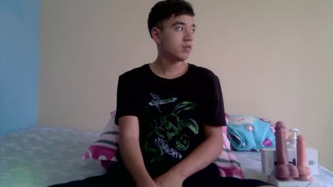 irondante01 online show from March 26, 12:20 pm