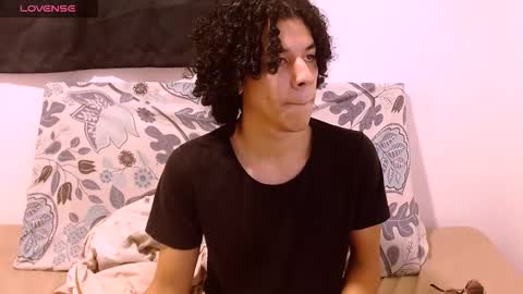 Isidro online show from February 19, 4:42 am