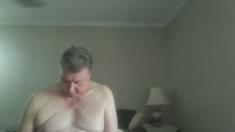 island625103 online show from June 14, 7:38 pm
