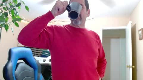 Snapshot of islandguy70 chatting on December 12, 9:48 pm Jim online show from December 12, 9:48 pm