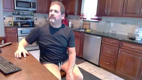Snapshot of islandguy70 chatting on September 8, 9:58 pm Jim online show from September 8, 9:58 pm