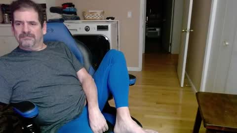 Snapshot of islandguy70 chatting on December 26, 6:52 am Jim online show from December 26, 6:52 am
