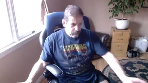 Snapshot of islandguy70 chatting on March 2, 12:03 pm Jim online show from March 2, 12:03 pm