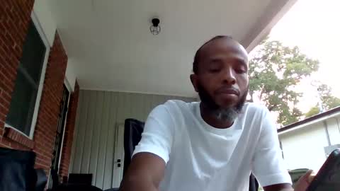 Snapshot of islandmaker chatting on September 10, 11:25 pm islandmaker online show from September 10, 11:25 pm