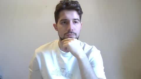 islaysince97 online show from April 6, 11:22 am