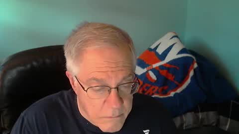 islesman22 online show from September 11, 10:42 pm