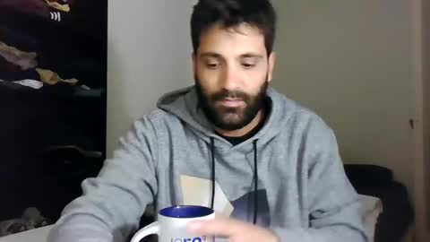 italianboybcn online show from February 23, 9:28 am