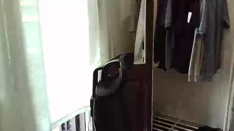 italianboybcn online show from September 20, 8:03 am