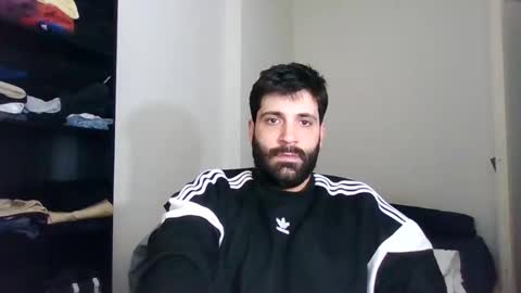 italianboybcn online show from January 24, 7:30 am